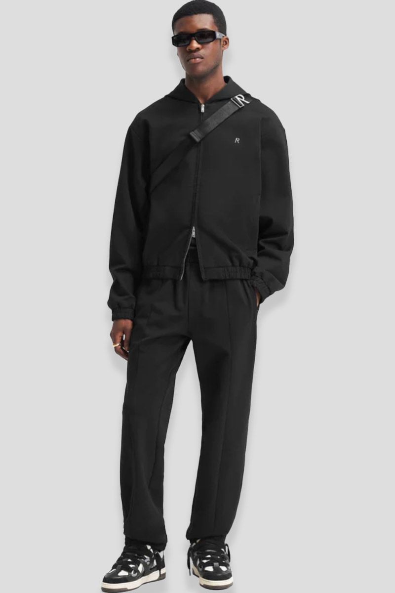 Relaxed Tracksuit Pant In Black