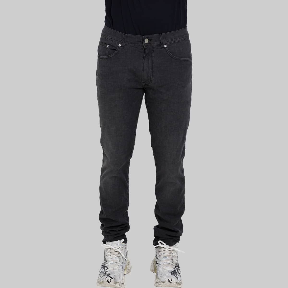 5-Pocket Black Jeans