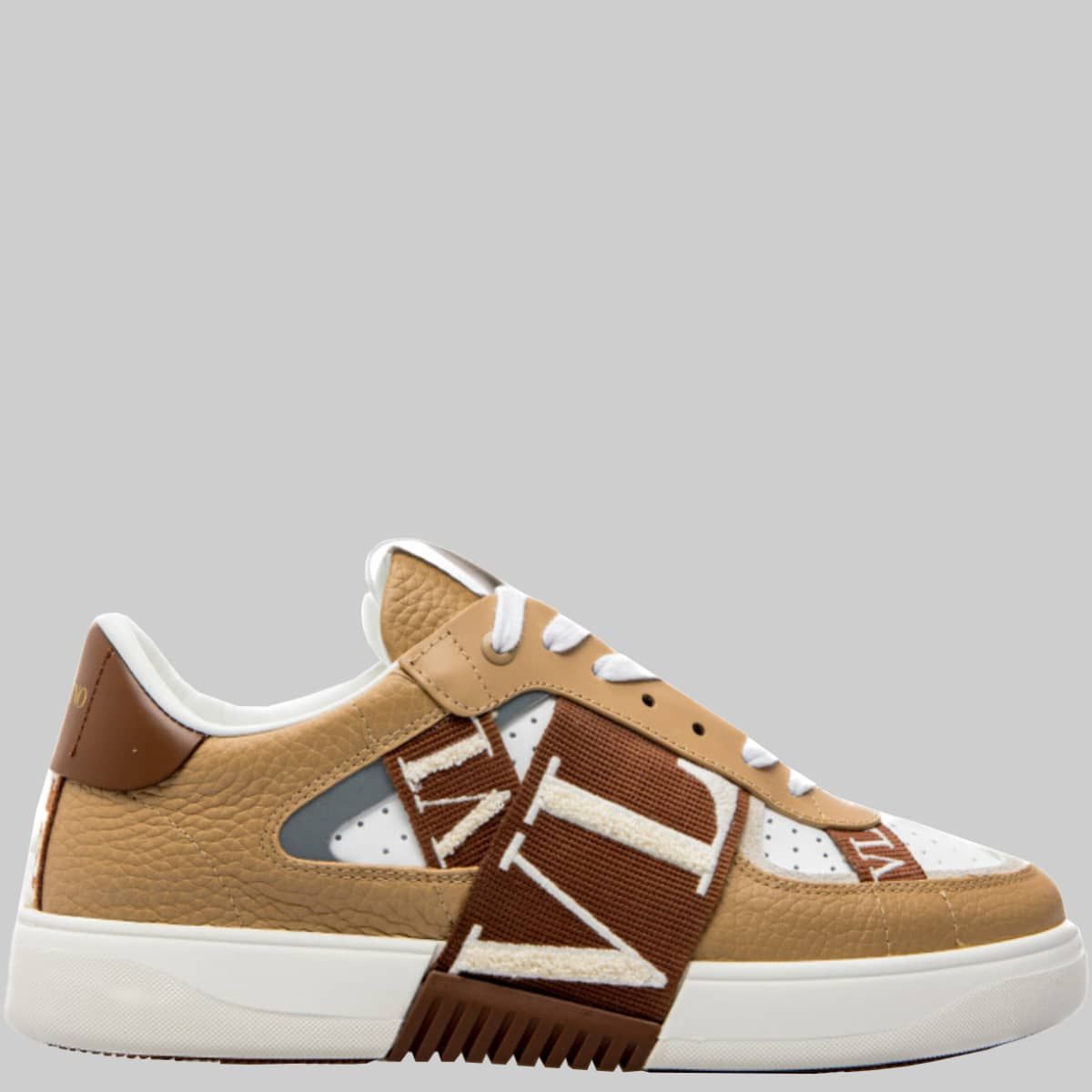 Brown Round Toe Lace-Up Sneakers
