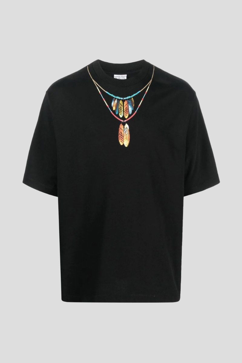 Feather Necklace Black Tee