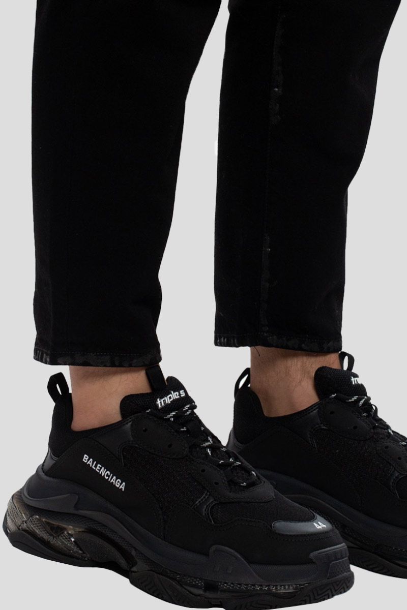 Triple S Sneaker Clear Sole in black