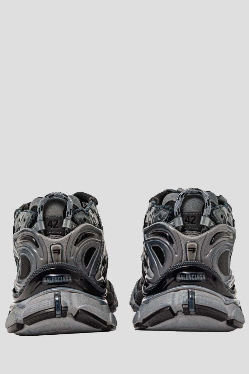 Runner Sneaker In Grey