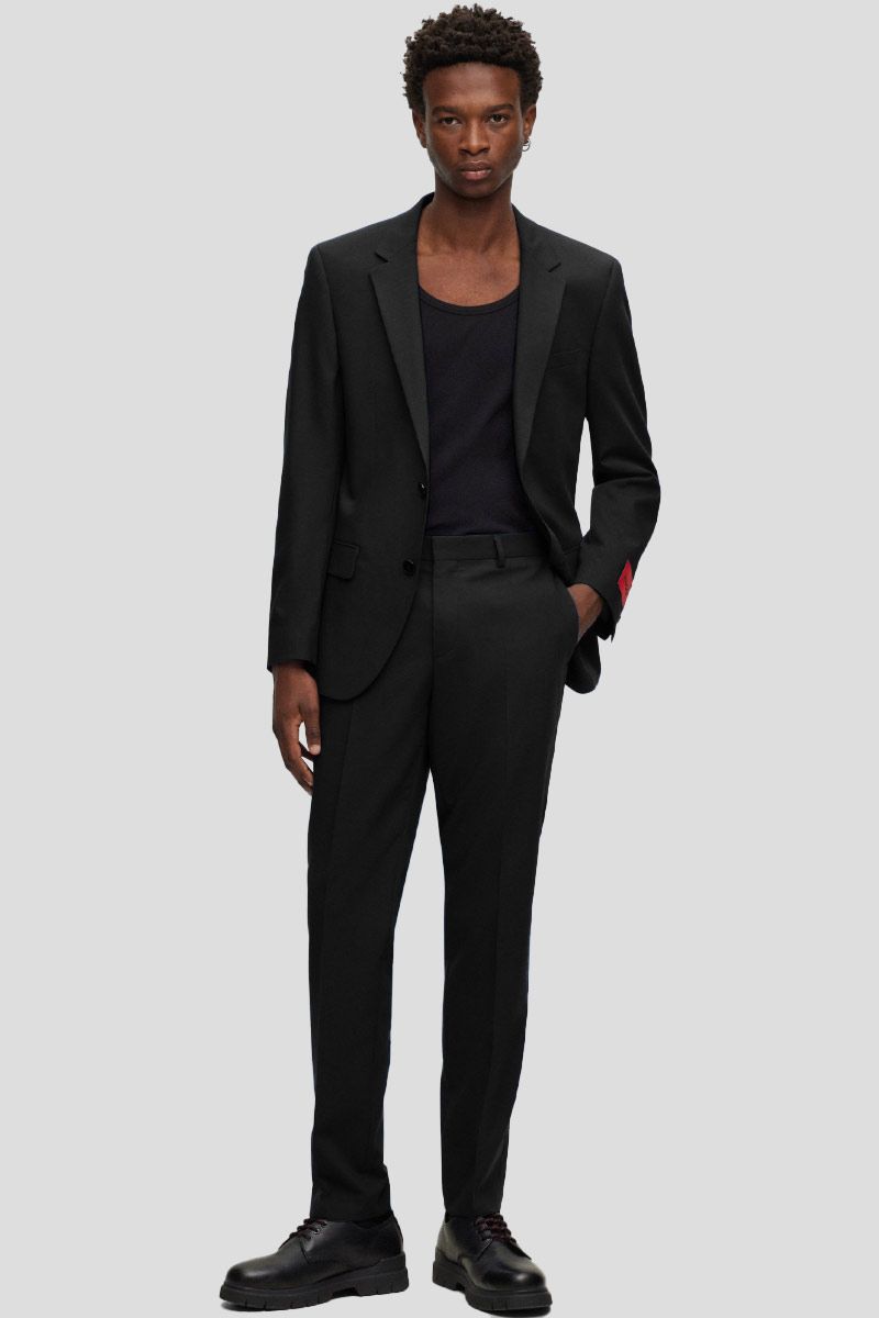 Slim-Fit Suit In Perfomance-Stretch Fabric
