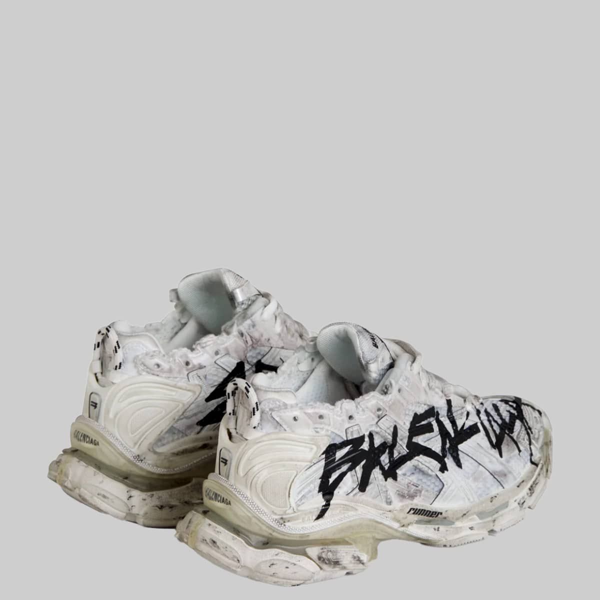 Runner Graffiti Sneakers In White