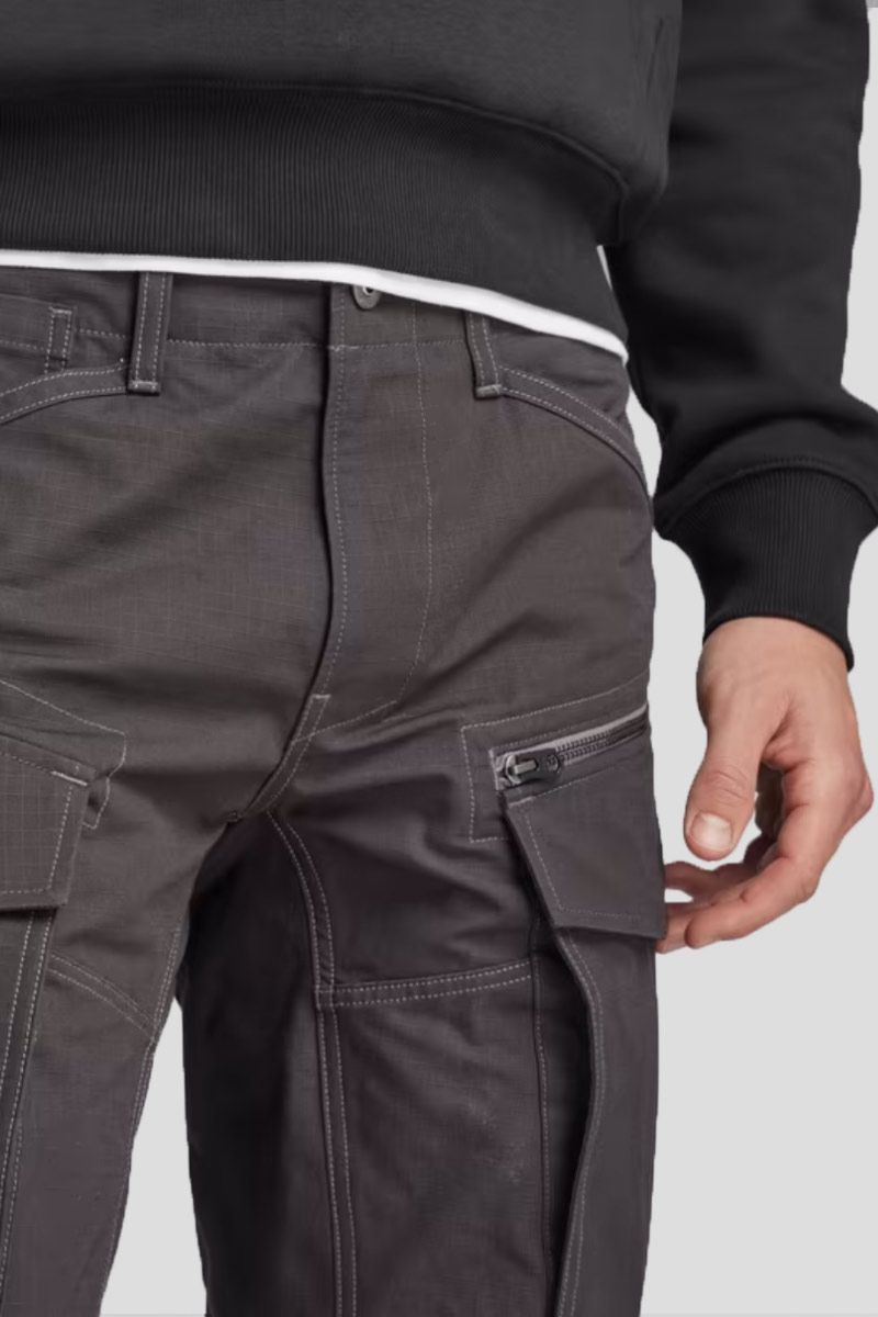 Rovic Zip 3D Regular Tapered Pants In Black