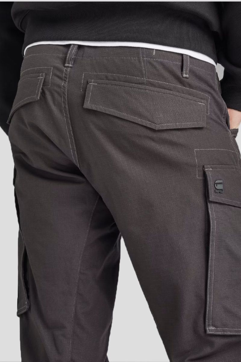 Rovic Zip 3D Regular Tapered Pants In Black