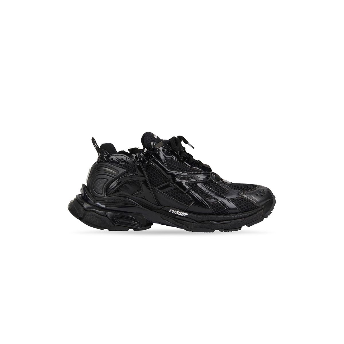 Runner Low Top Sneakers/ Black