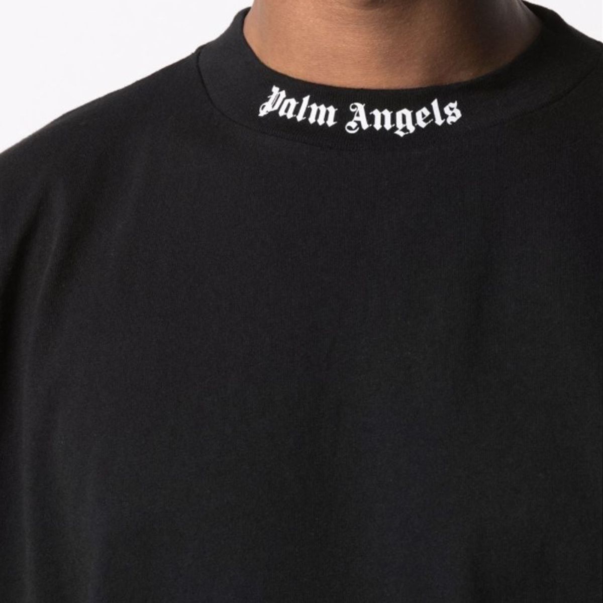 Logo-Print Short-Sleeve T-Shirt Black