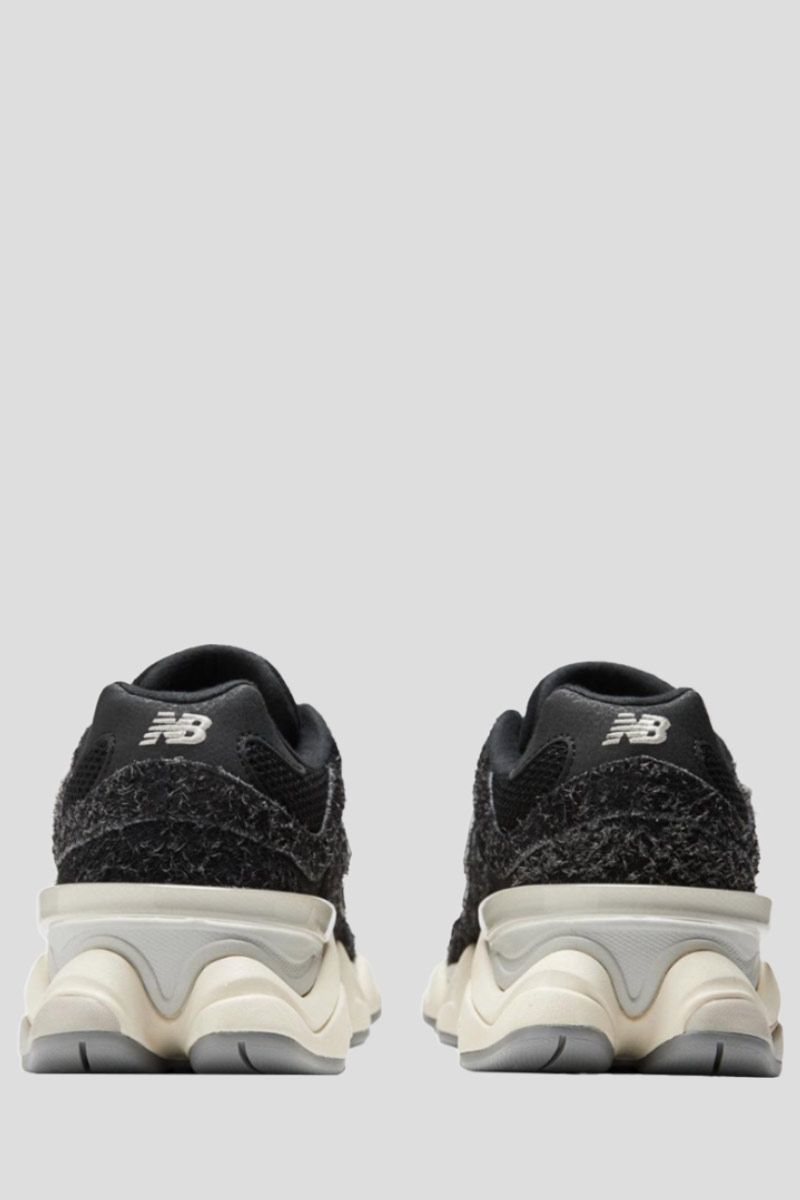 U9060HSD Sneakers In Black
