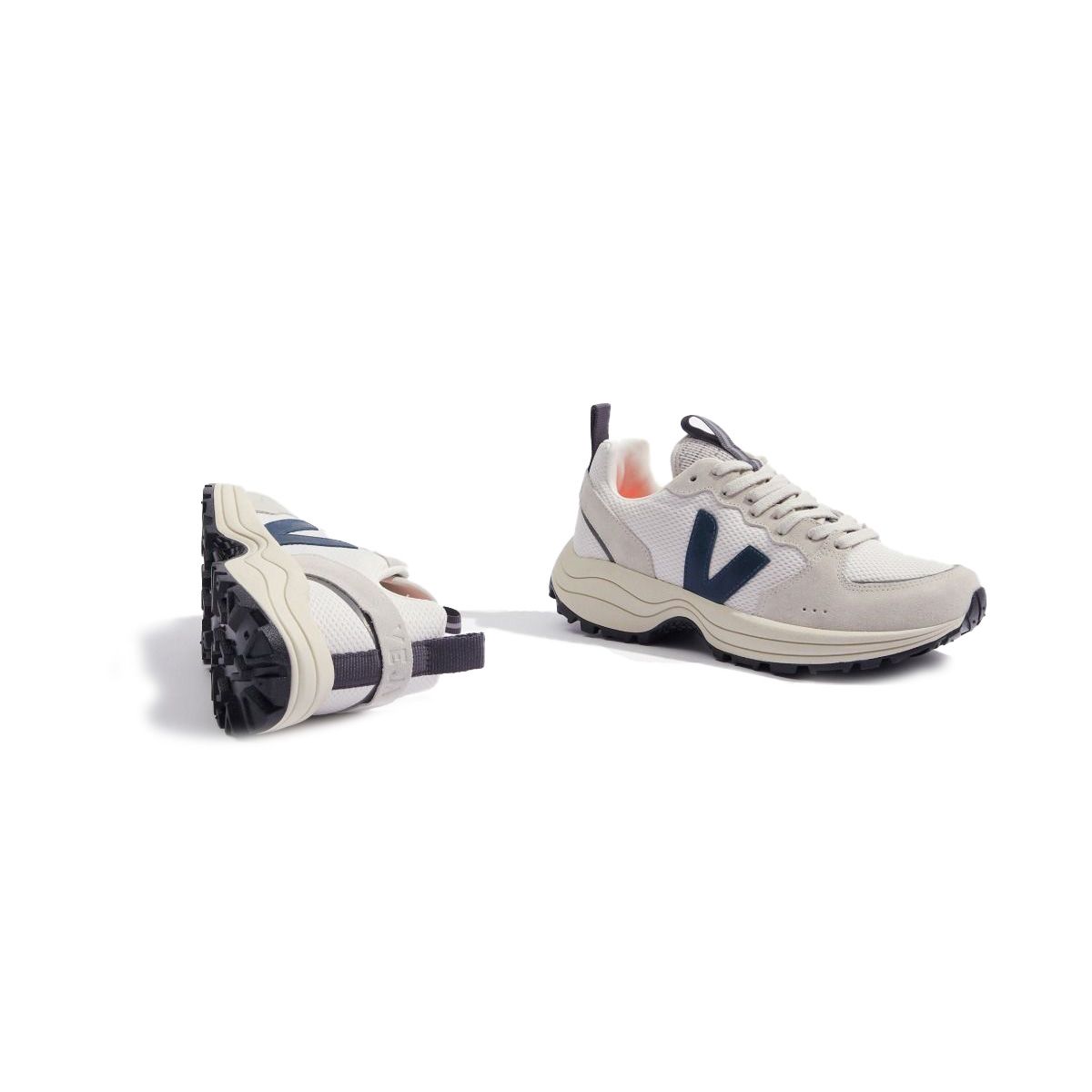 Venturi Low-Top Sneakers/White