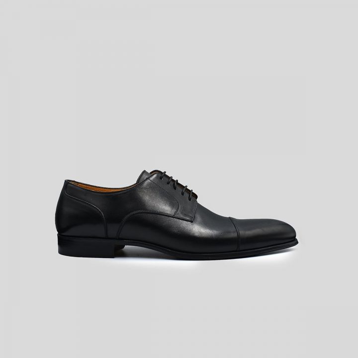 Pointed Lace Up Derby Shoes
