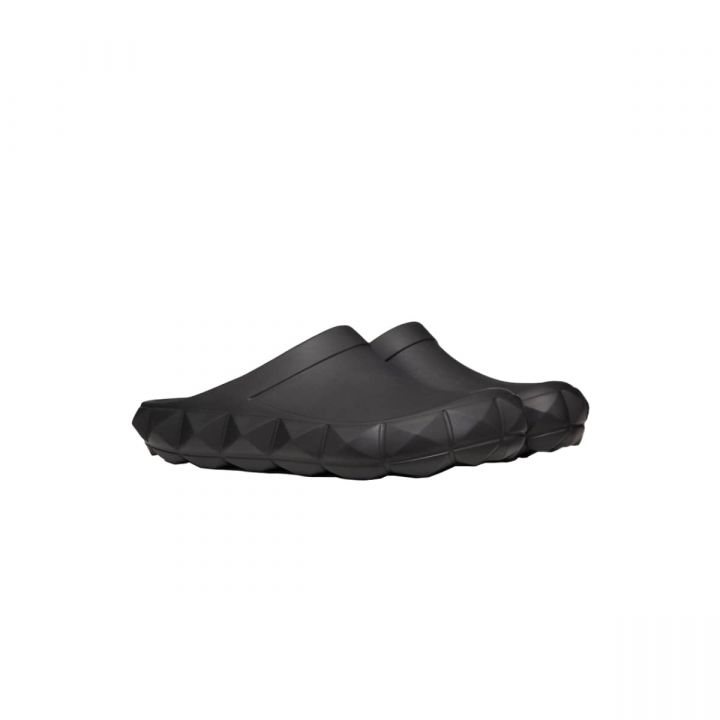 Black Rubber Roman Stud Turtle slippers