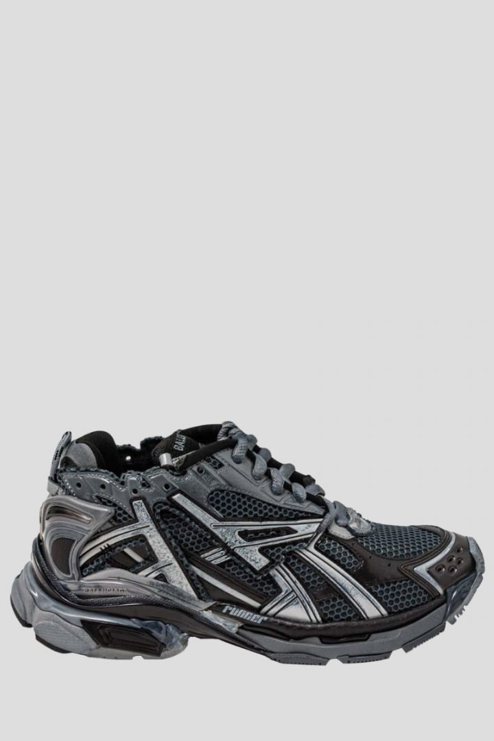 Runner Sneaker In Grey